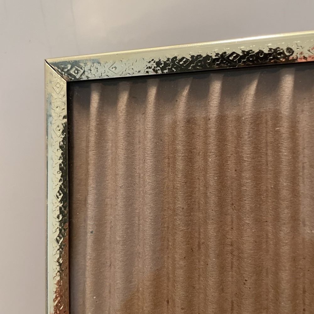 Vintage Gold Tone Metal Picture Frame 8x10Textured Border Tabletop Display MCM - Picture 2 of 6